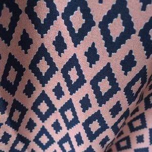 Pleione Tops - Flowy patterned blouse Pleione Tops - Flowy patterned blouse